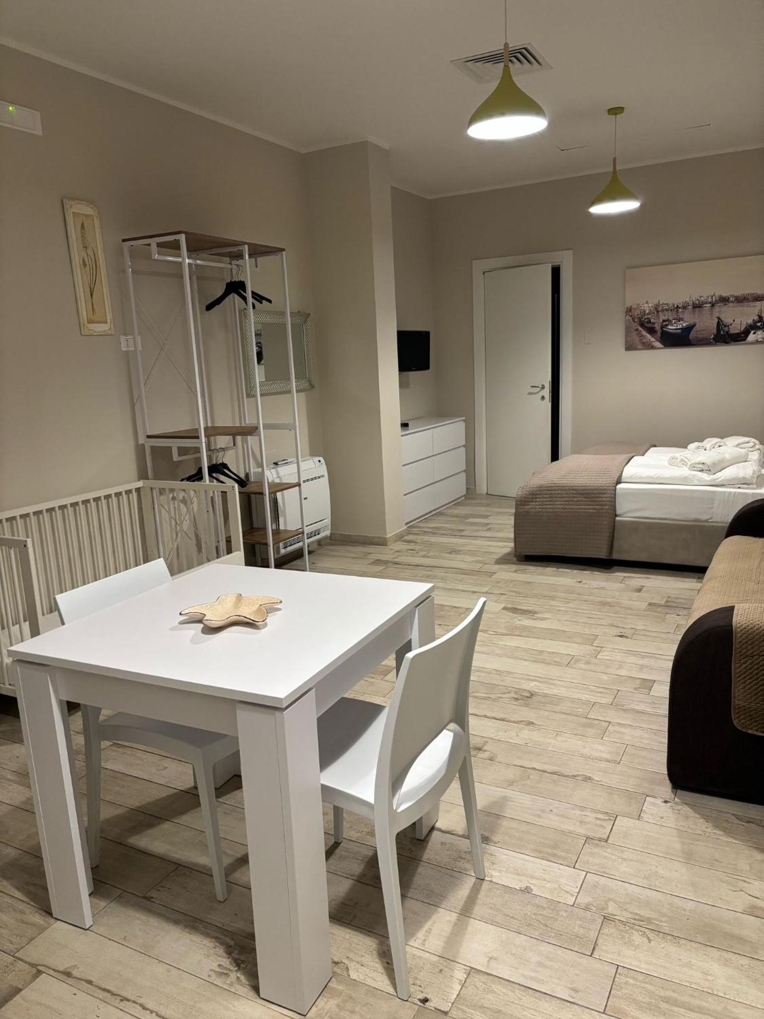 Appartamento Con Patio Monopoli Zewnętrze zdjęcie